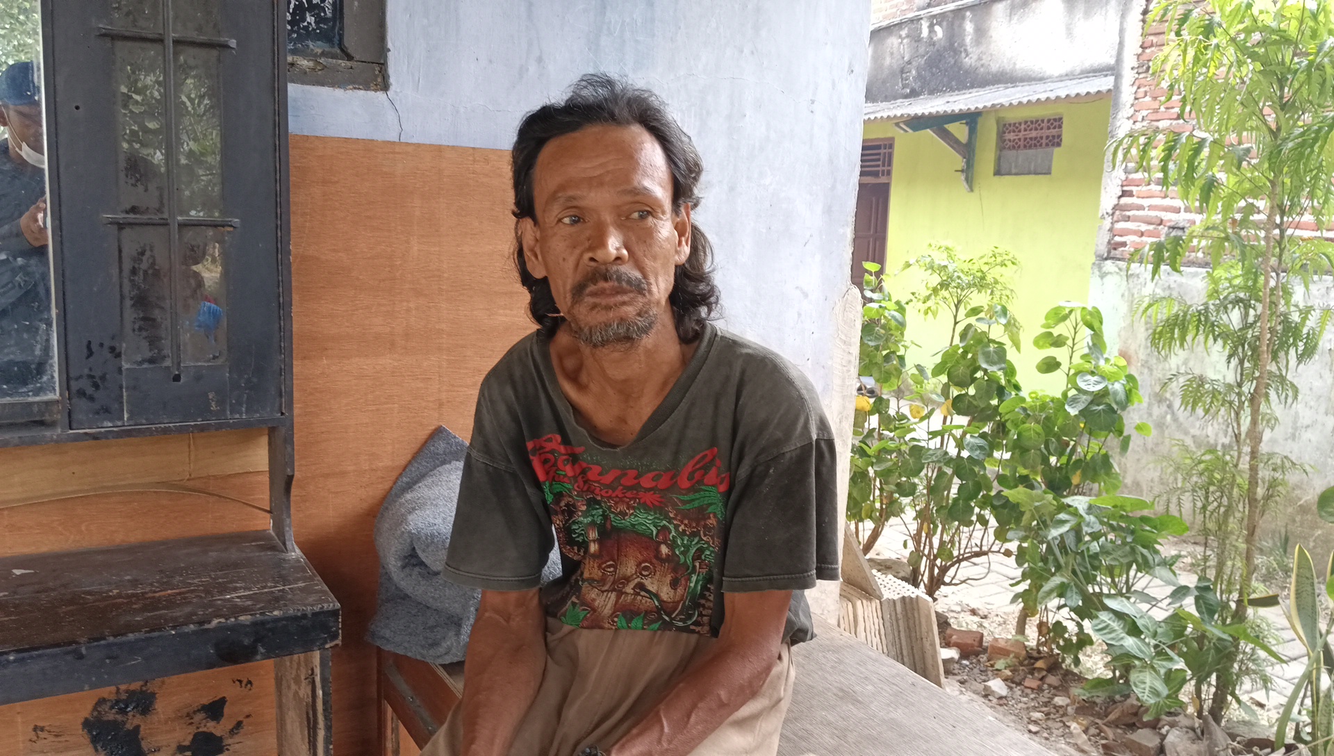 Kisah Nenek Penjual Nasi Uduk Hidupi 2 Cucu Yatim Dan Adik